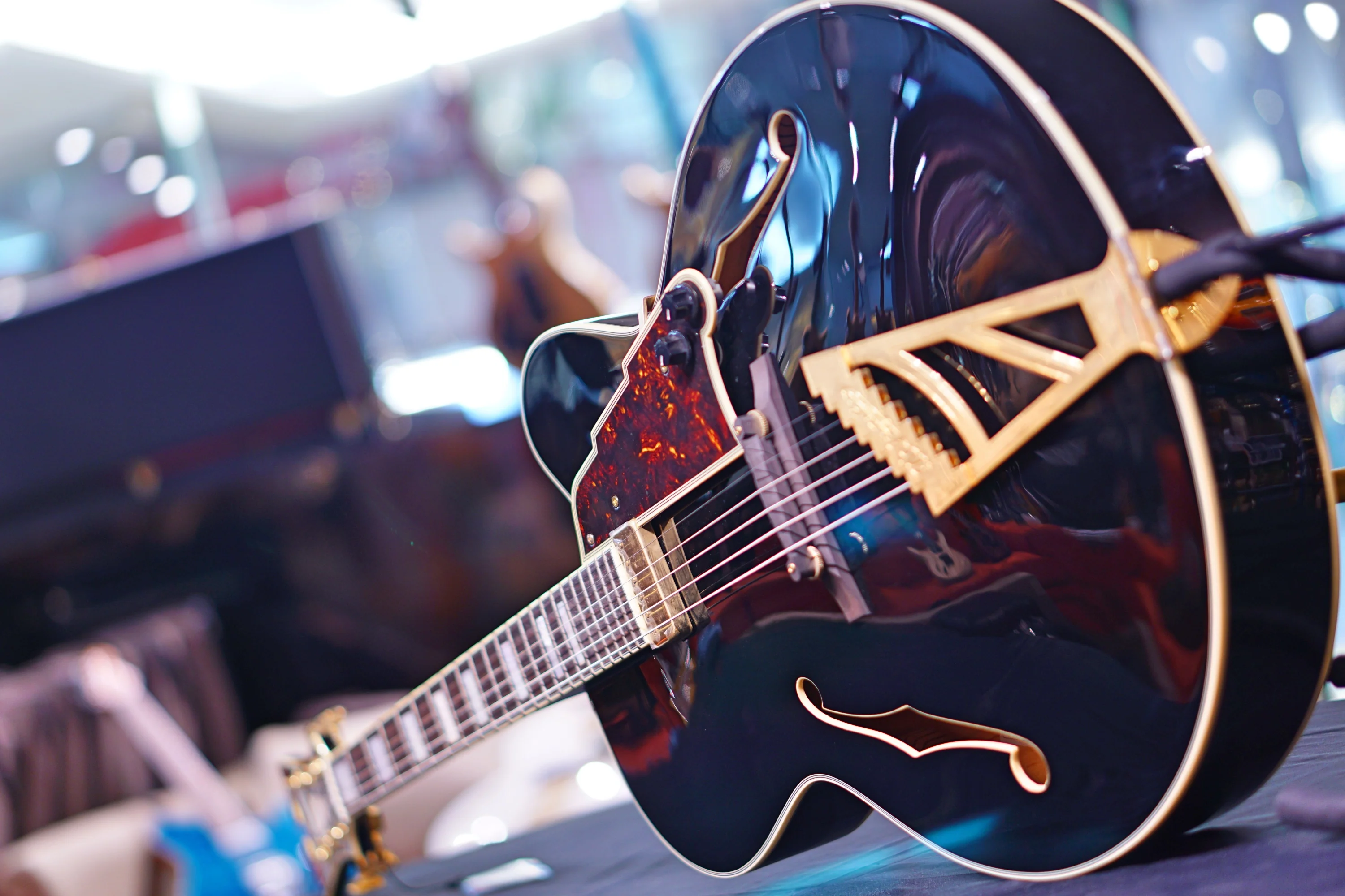 Dangelico ARCHTOP-floating BLACK DAEXL1BLK  US14080349 - Image 4