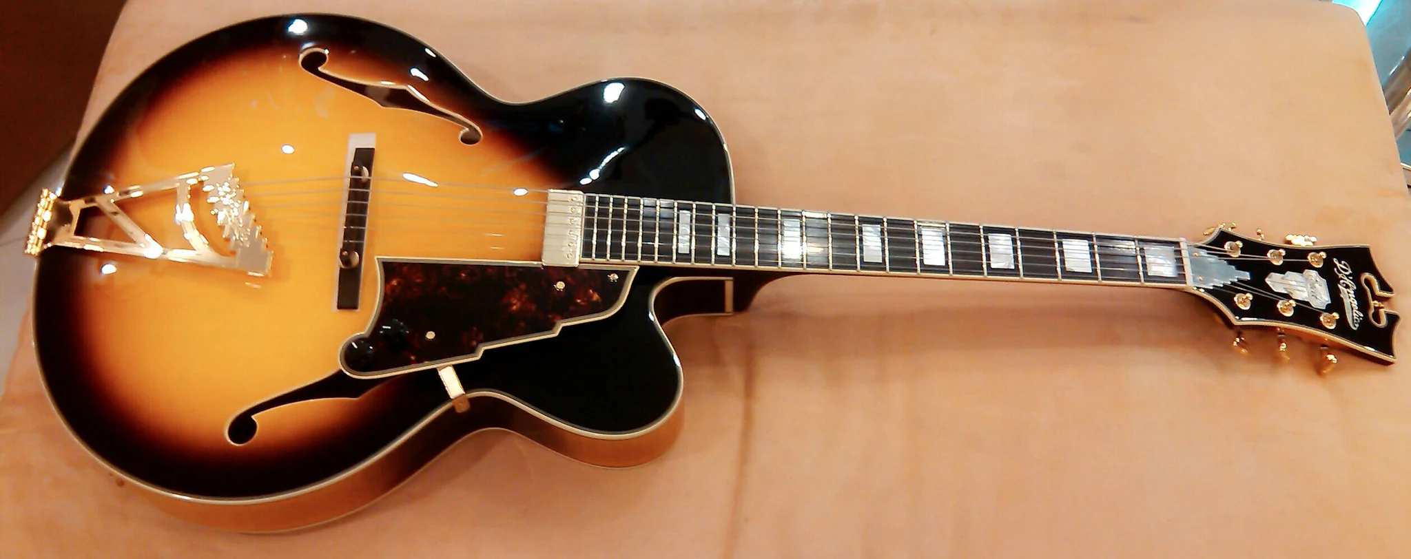 Dangelico ARCHTOP-floating VINTAGE SUNBURST DAEXL1VS  US14050282 - Image 3