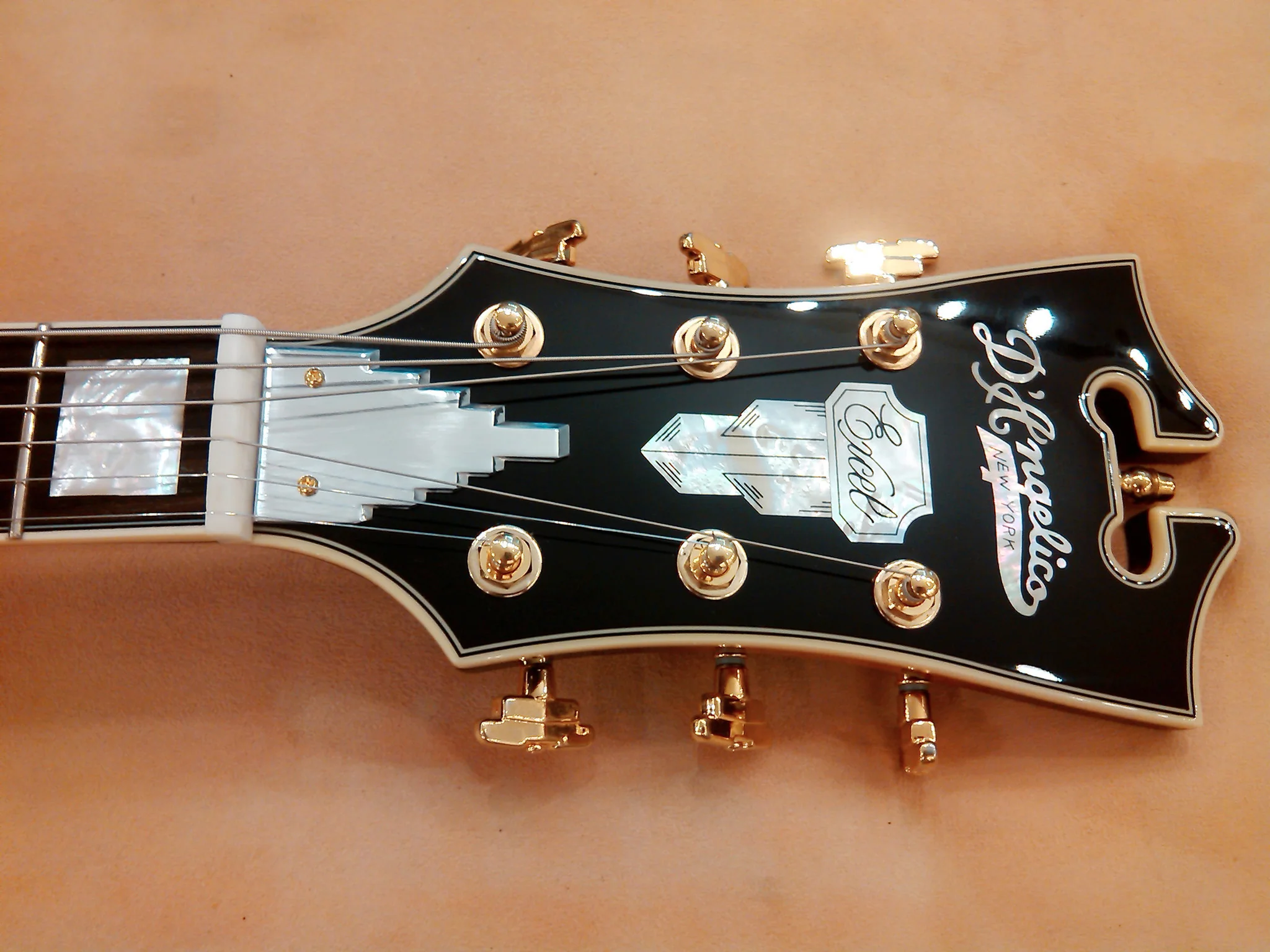 Dangelico ARCHTOP-floating VINTAGE SUNBURST DAEXL1VS  US14050282 - Image 5