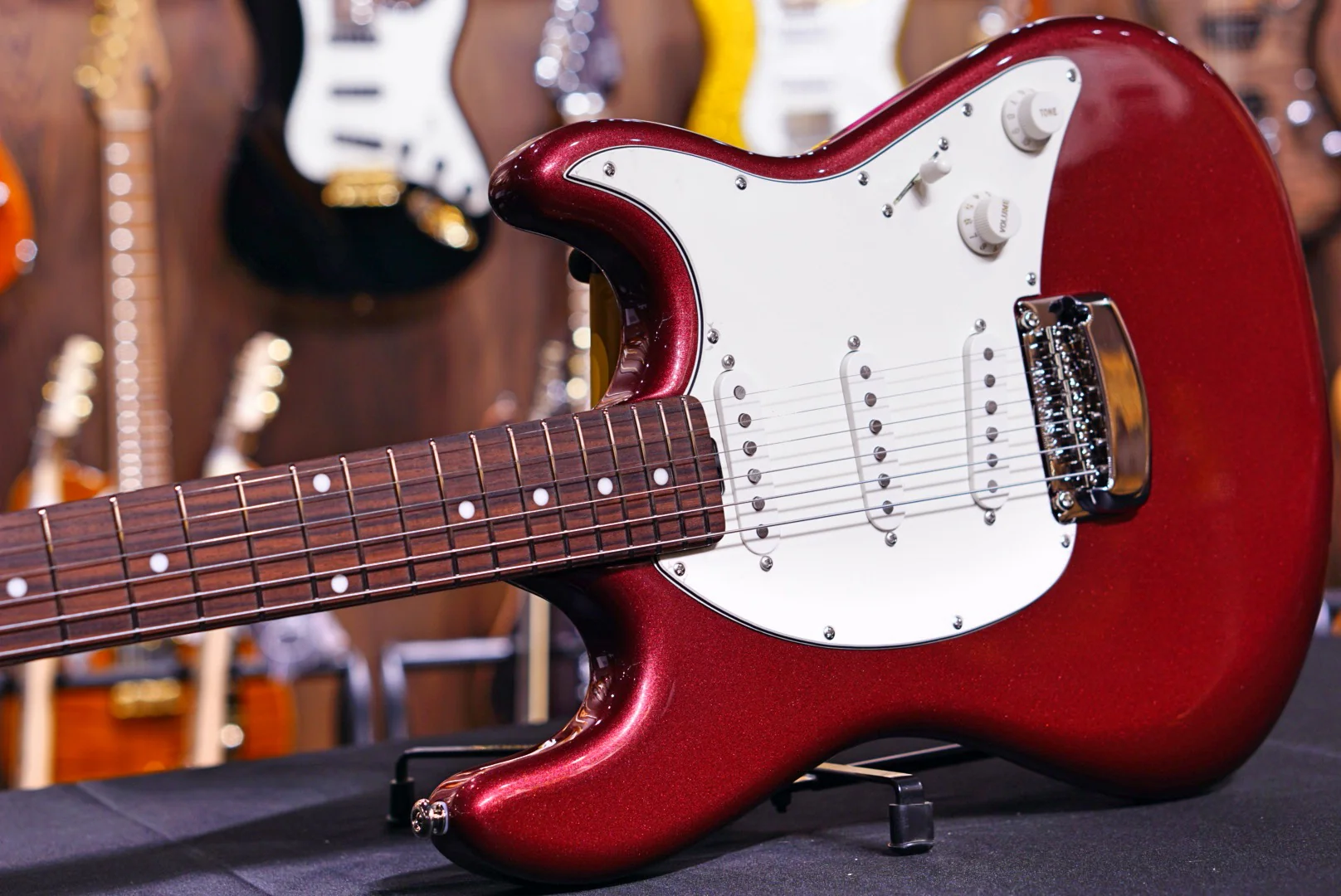 Ernie Ball Music Man Cutlass RS SSS - Maroon Mist Rosewood Fingerboard  G97814 - Image 4