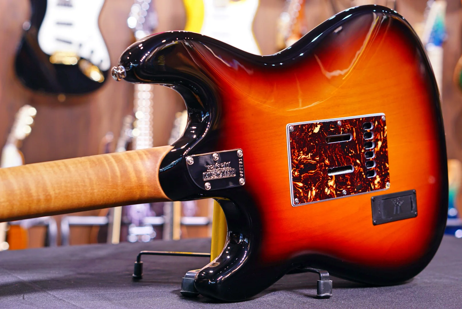 Ernie Ball Music Man Cutlass RS - Vintage Sunburst G97731 - Image 7