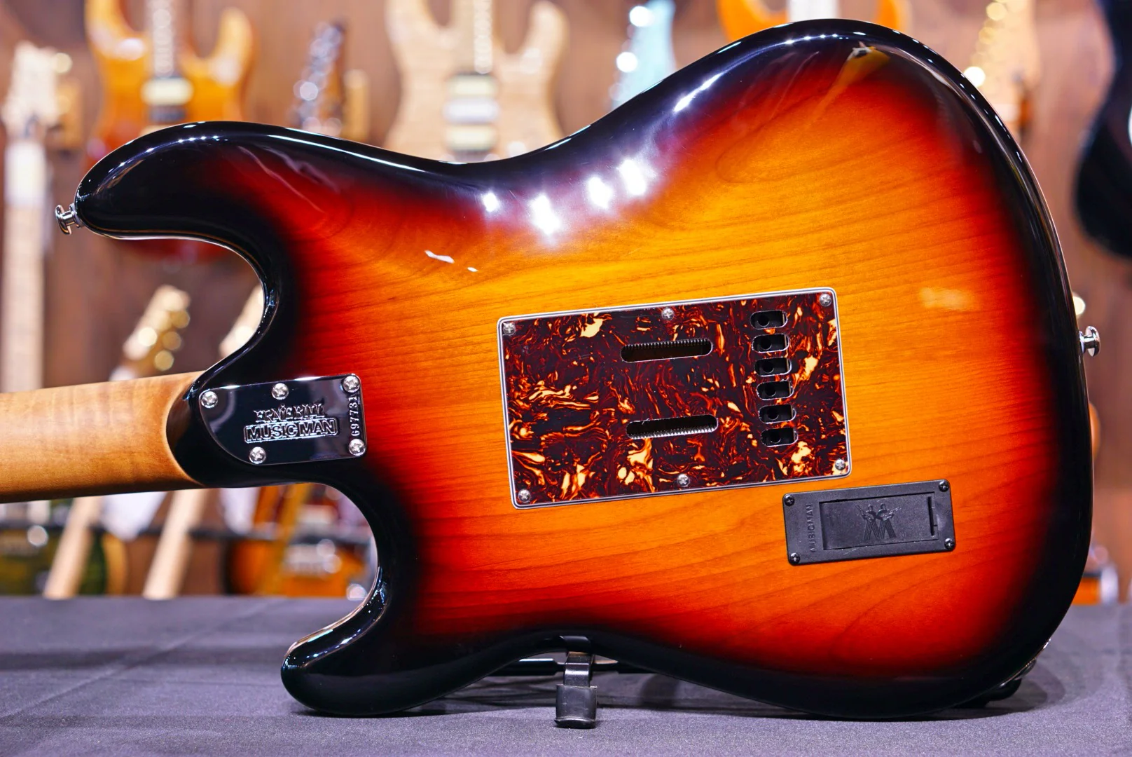 Ernie Ball Music Man Cutlass RS - Vintage Sunburst G97731 - Image 8