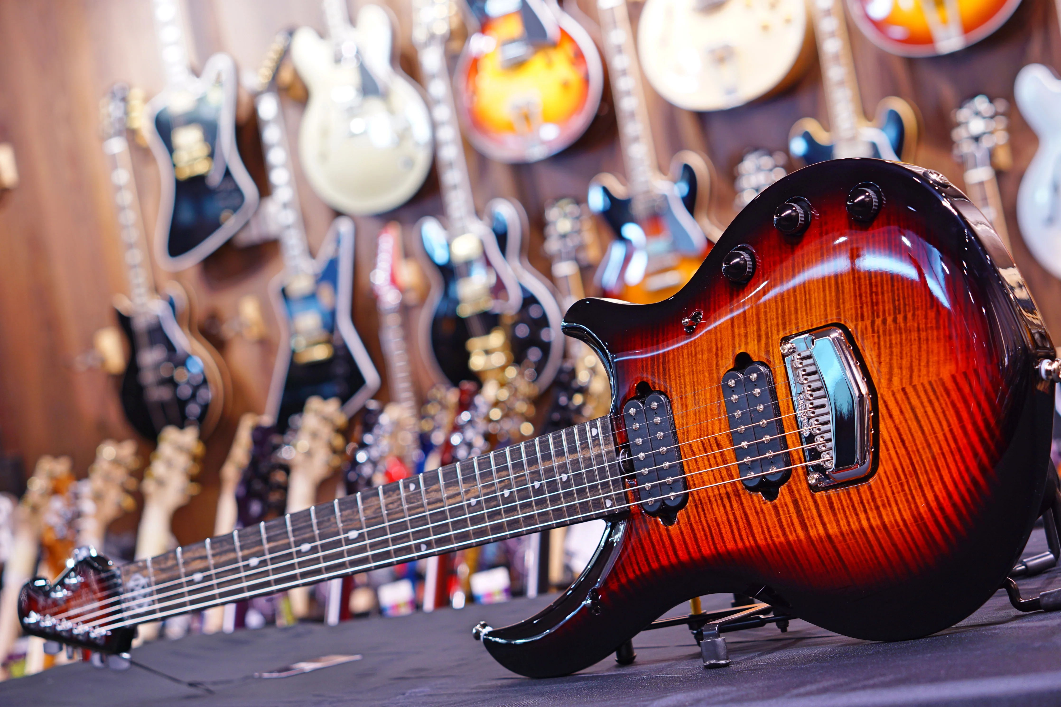 Ernie Ball Music Man John Petrucci Majesty 7-string - Tiger Eye M12111 - Image 3