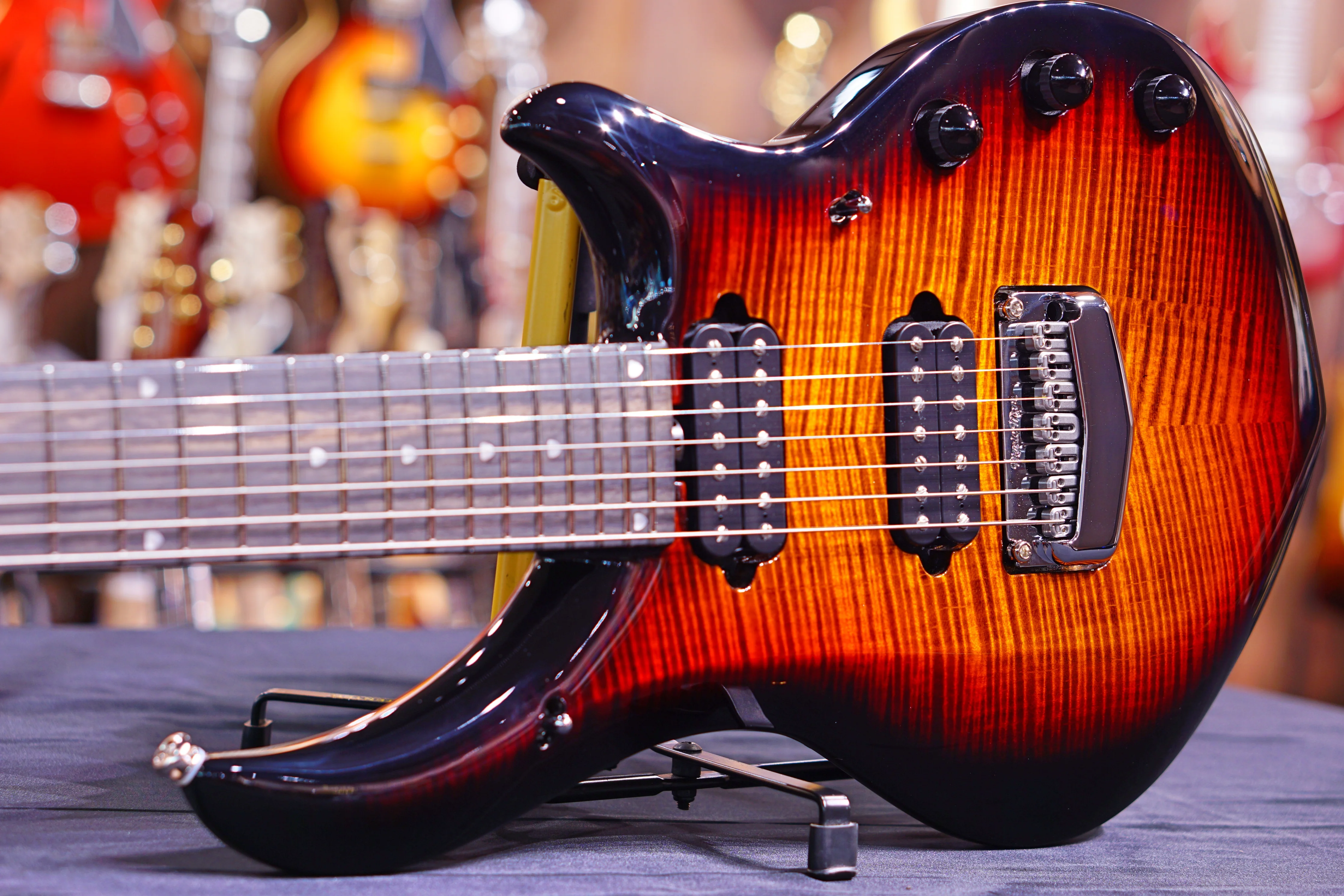 Ernie Ball Music Man John Petrucci Majesty 7-string - Tiger Eye M12111 - Image 6