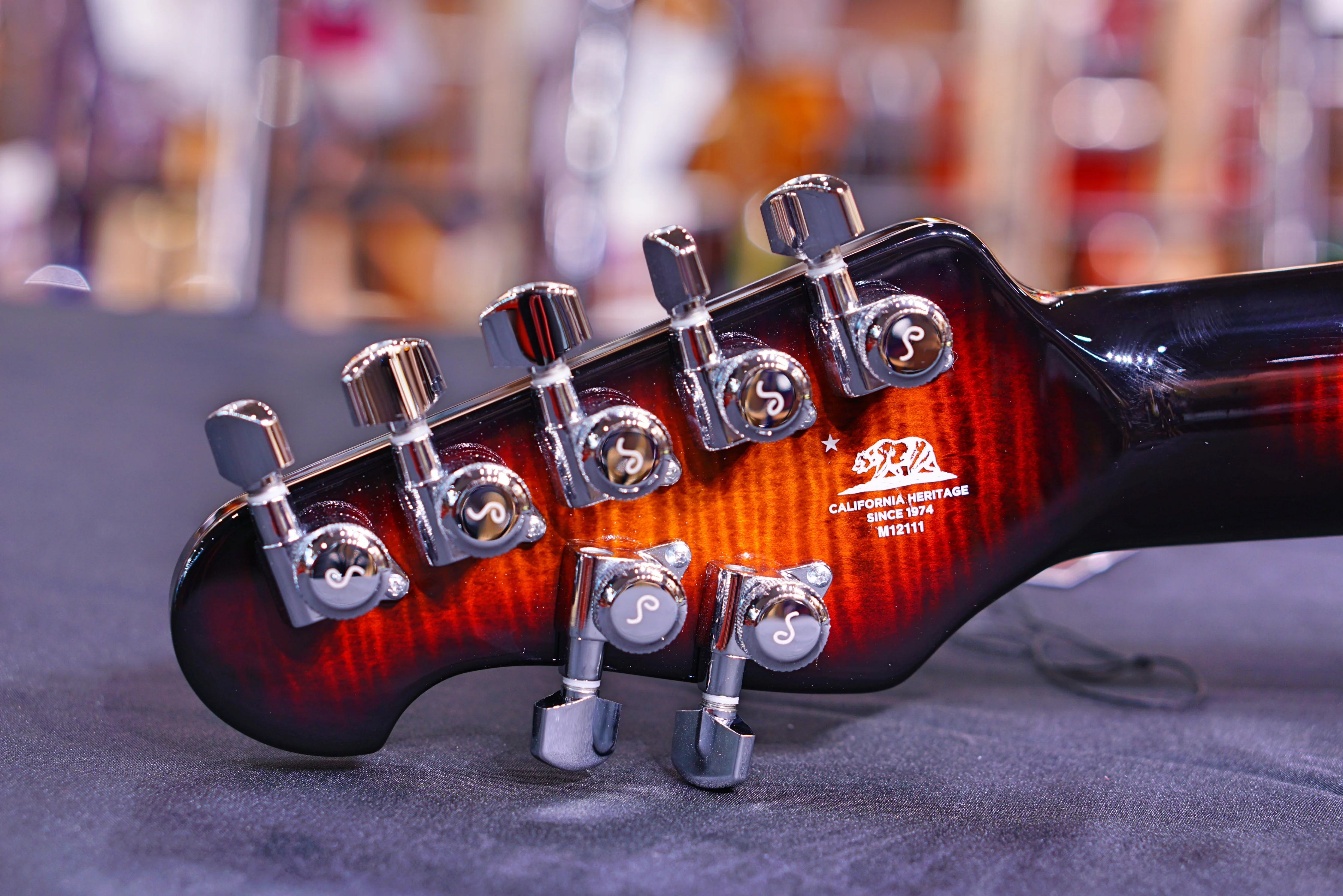 Ernie Ball Music Man John Petrucci Majesty 7-string - Tiger Eye M12111 - Image 8