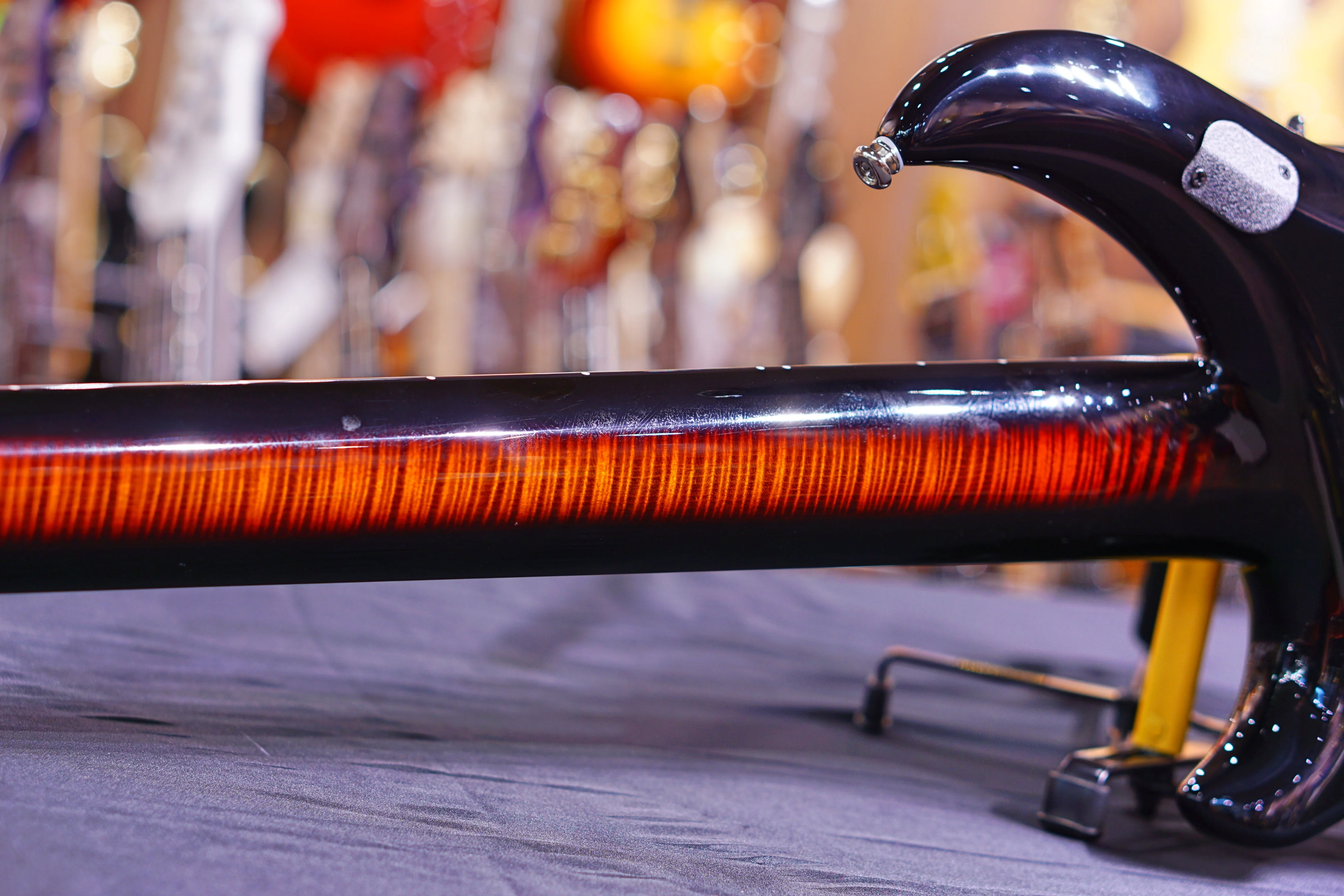 Ernie Ball Music Man John Petrucci Majesty 7 - Tiger Eye M12200 - Image 5