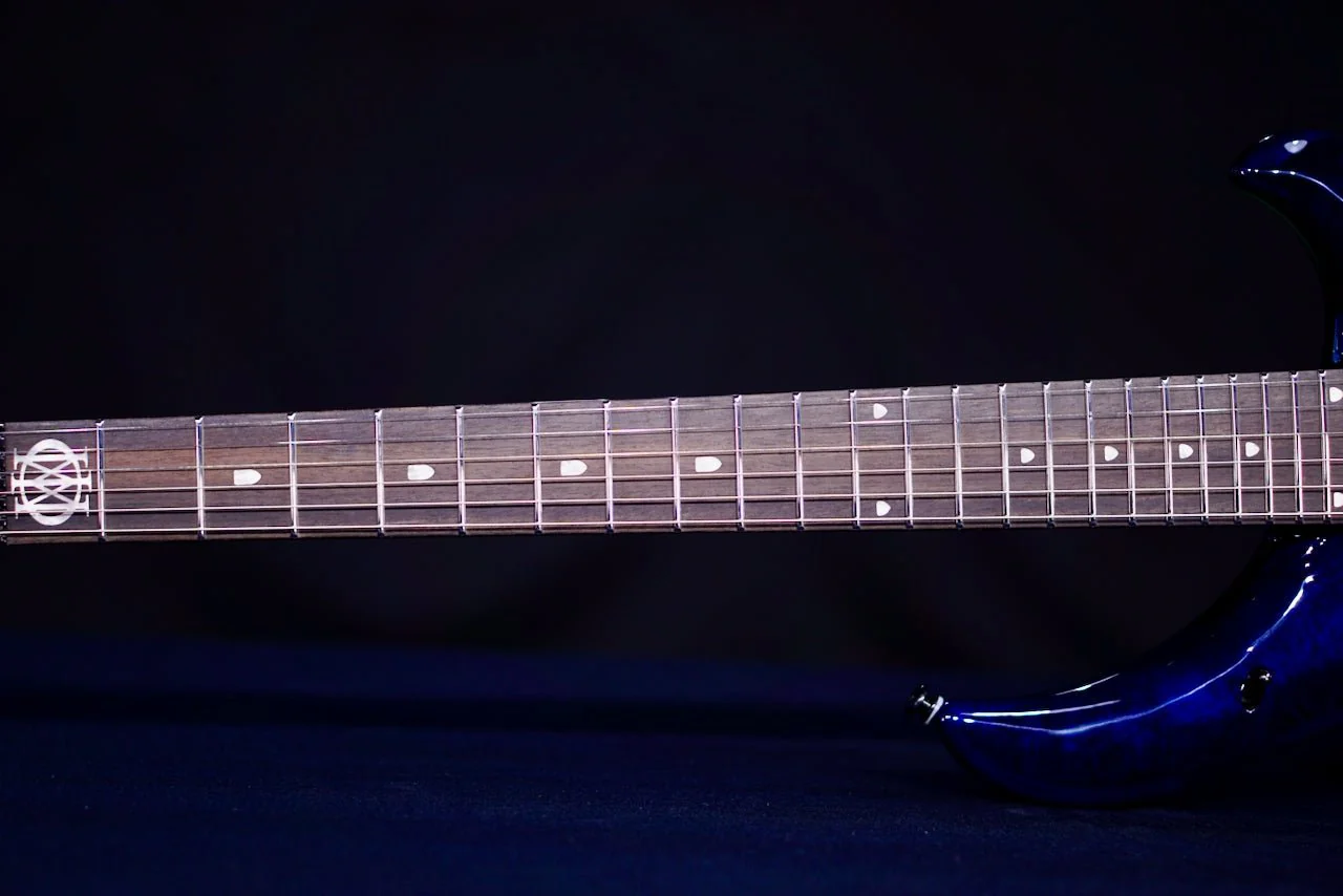 Ernie Ball Music Man Majesty Blue Ink BFR M019928 - Image 4