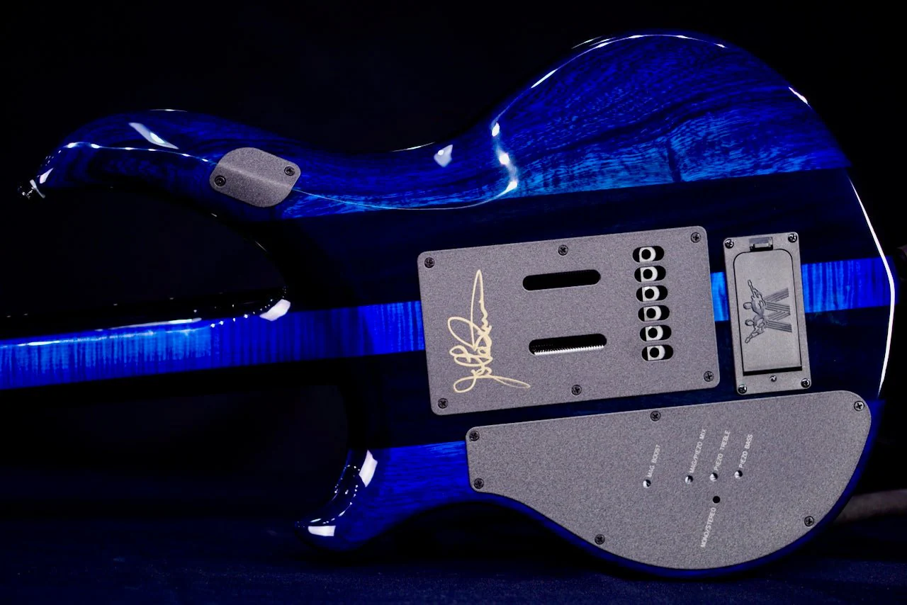 Ernie Ball Music Man Majesty Blue Ink BFR M019928 - Image 9