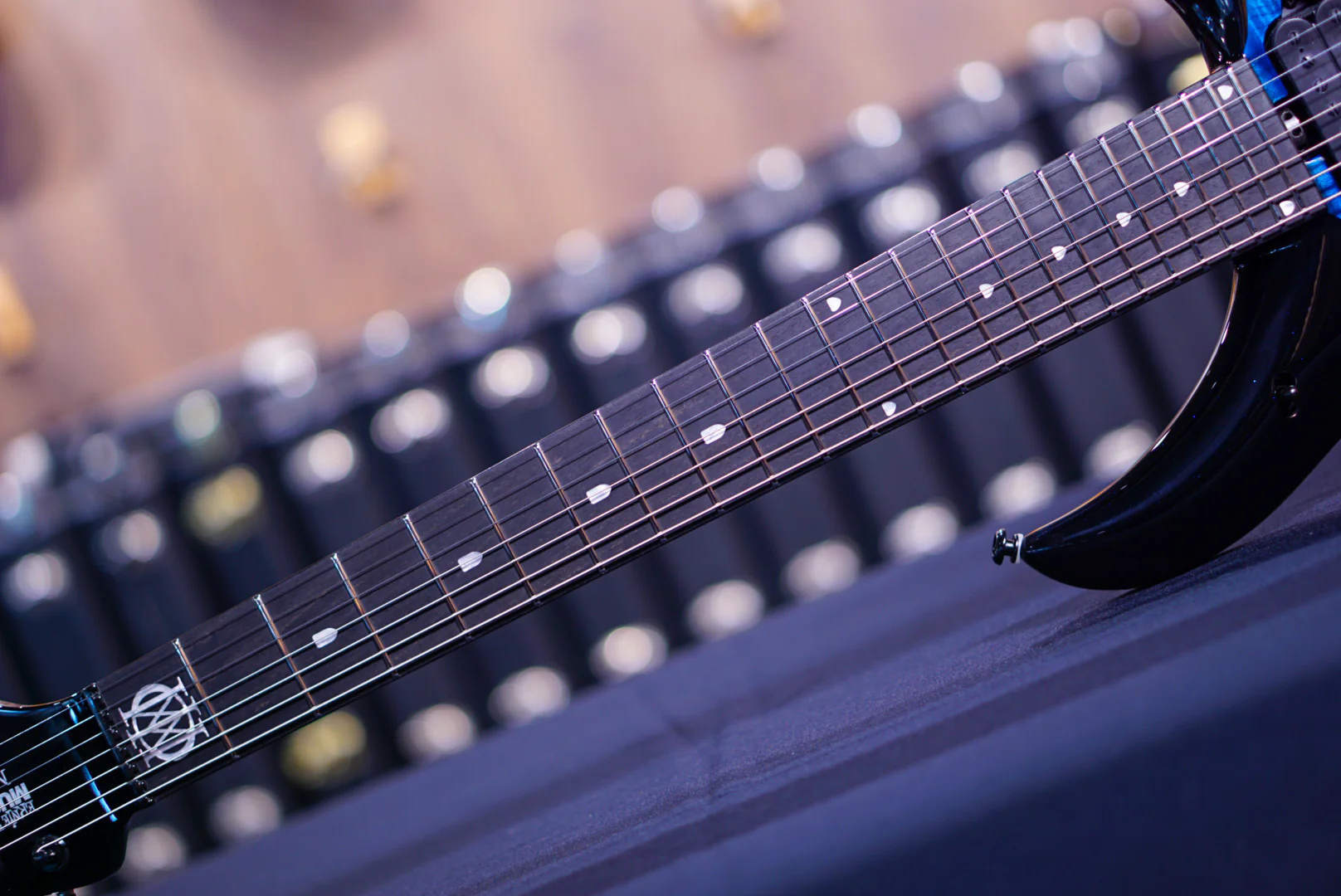 Ernieball Musicman Majesty 7 okelani blue M017077 - Image 4