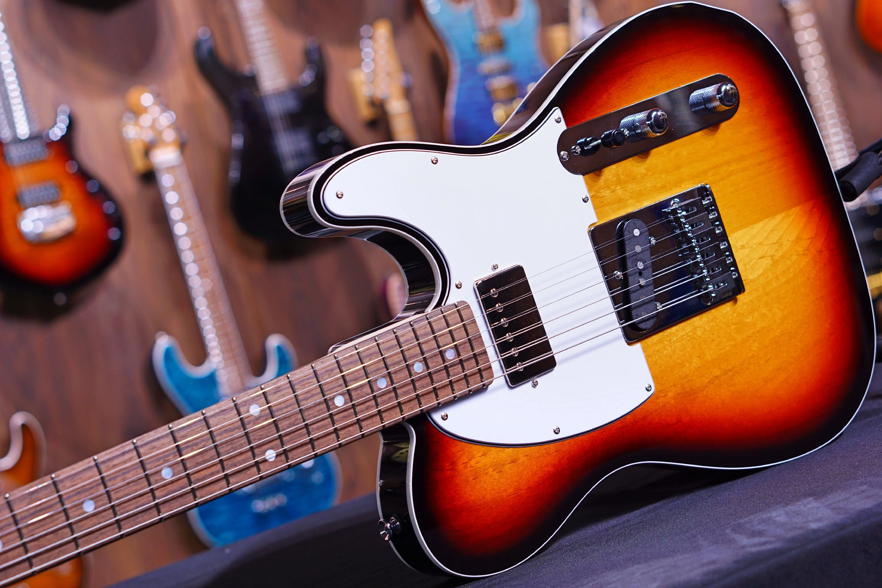 ESP RON WOOD 3 Tone Sunburst E8171202 - Image 4