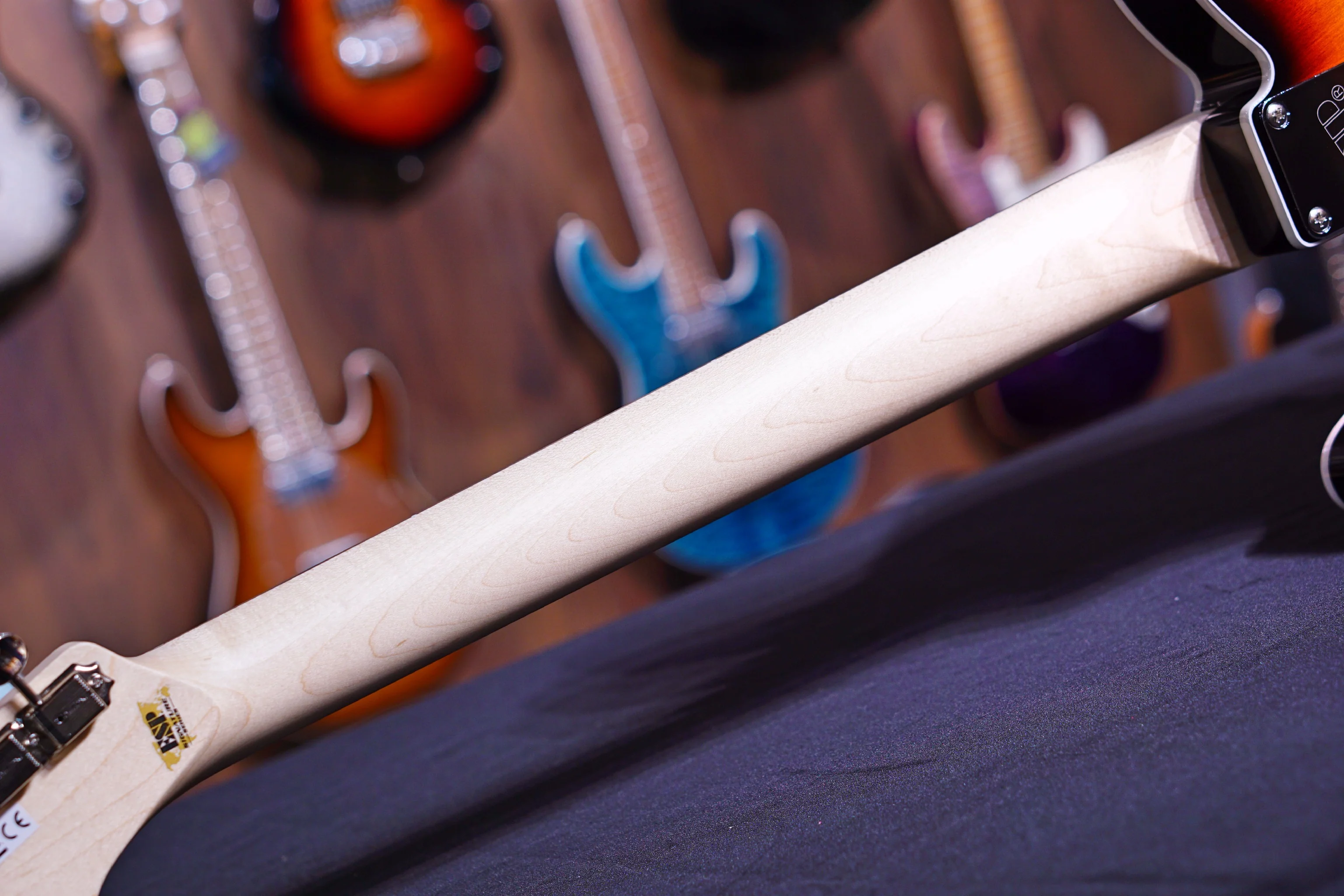 ESP RON WOOD 3 Tone Sunburst E8171202 - Image 7