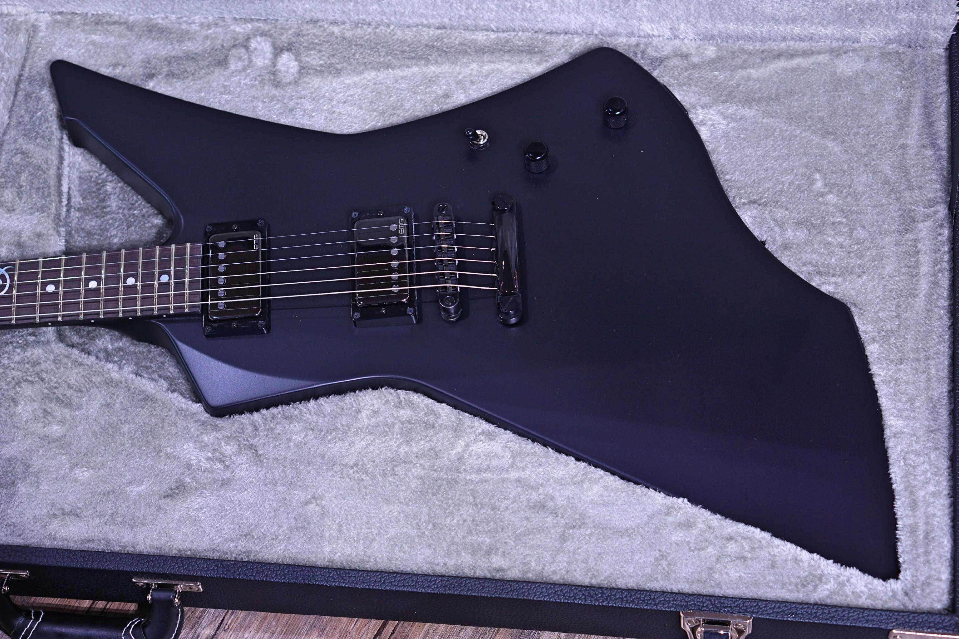 ESP Snakebyte James Hetfield signature satin Black E7690202 - Image 3