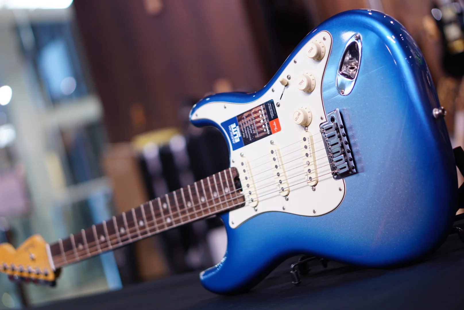 Promo Fender American Elite Stratocaster - Sky Burst Metallic with Rosewood Fingerboard - Image 4