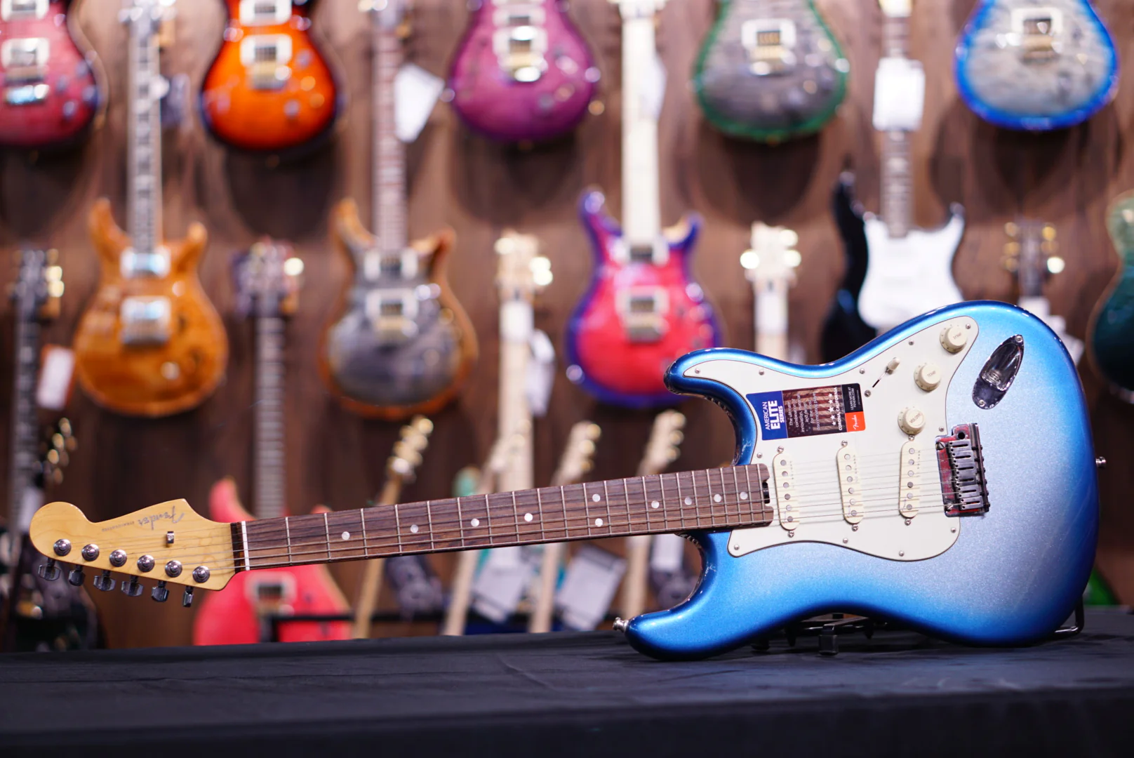 Promo Fender American Elite Stratocaster - Sky Burst Metallic with Rosewood Fingerboard - Image 7