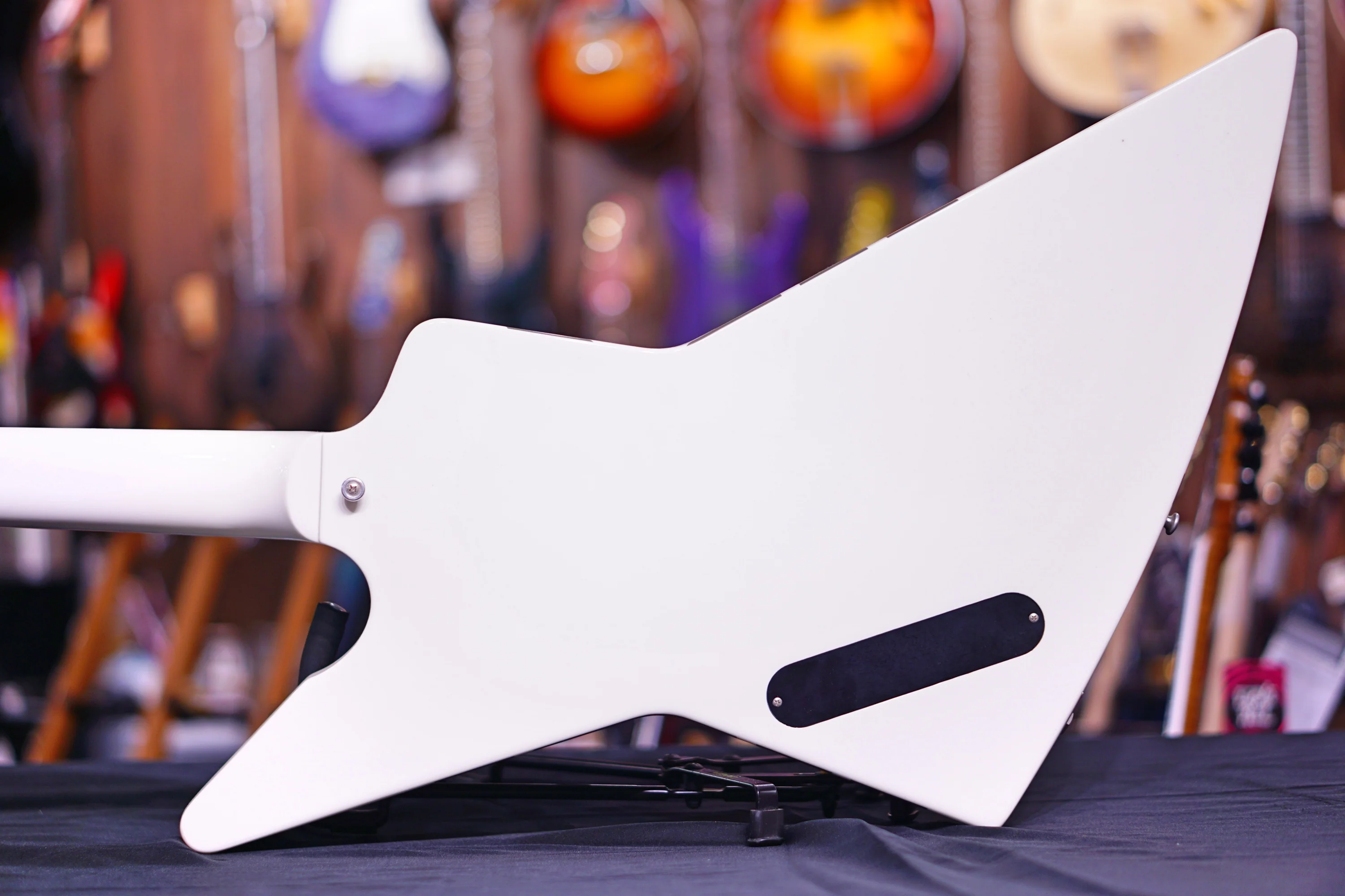 Gibson Jason Hook M-4 Sherman Explorer Alpine White w/ Army Green Stripes DSJHEGCH1 - Image 8