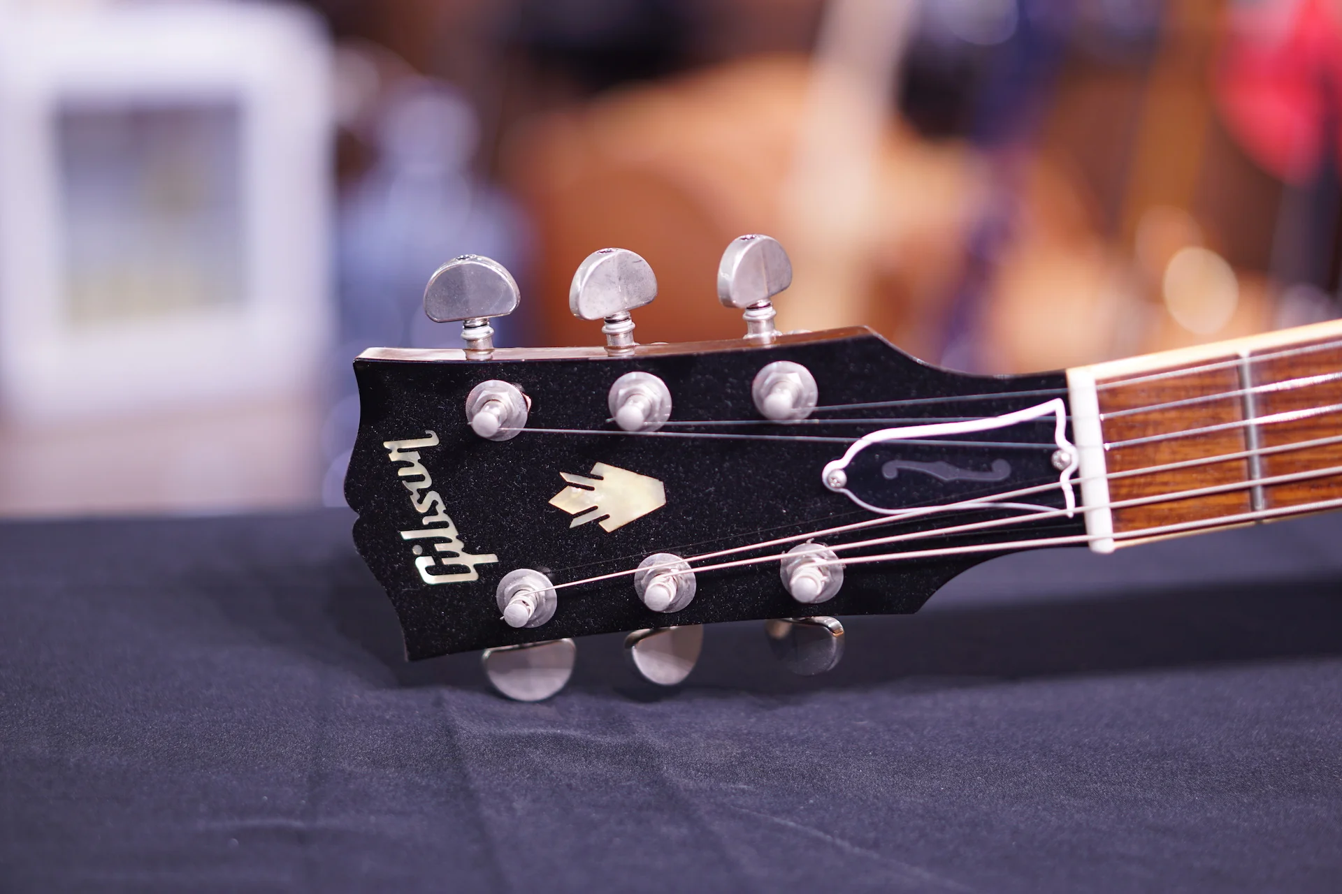 Gibson ES335 Traditional 2018 - Dark Vintage Natural - Image 6