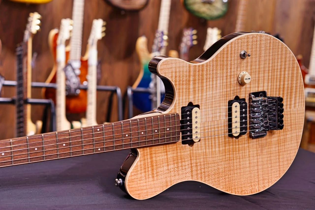 Ernie Ball Music Man Axis natural flame - Image 7