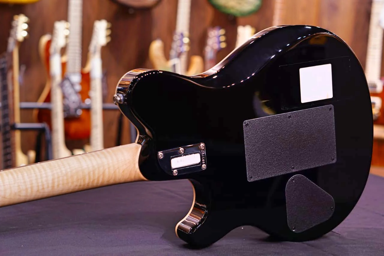 Ernie Ball Music Man Axis natural flame - Image 8