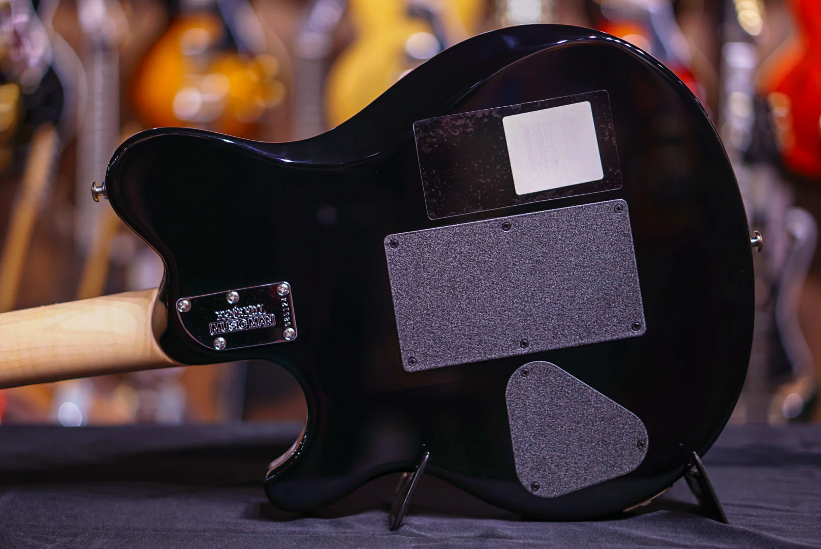 Ernie Ball Music Man Axis Natural Quilt Match Headstock G85124 - Image 3