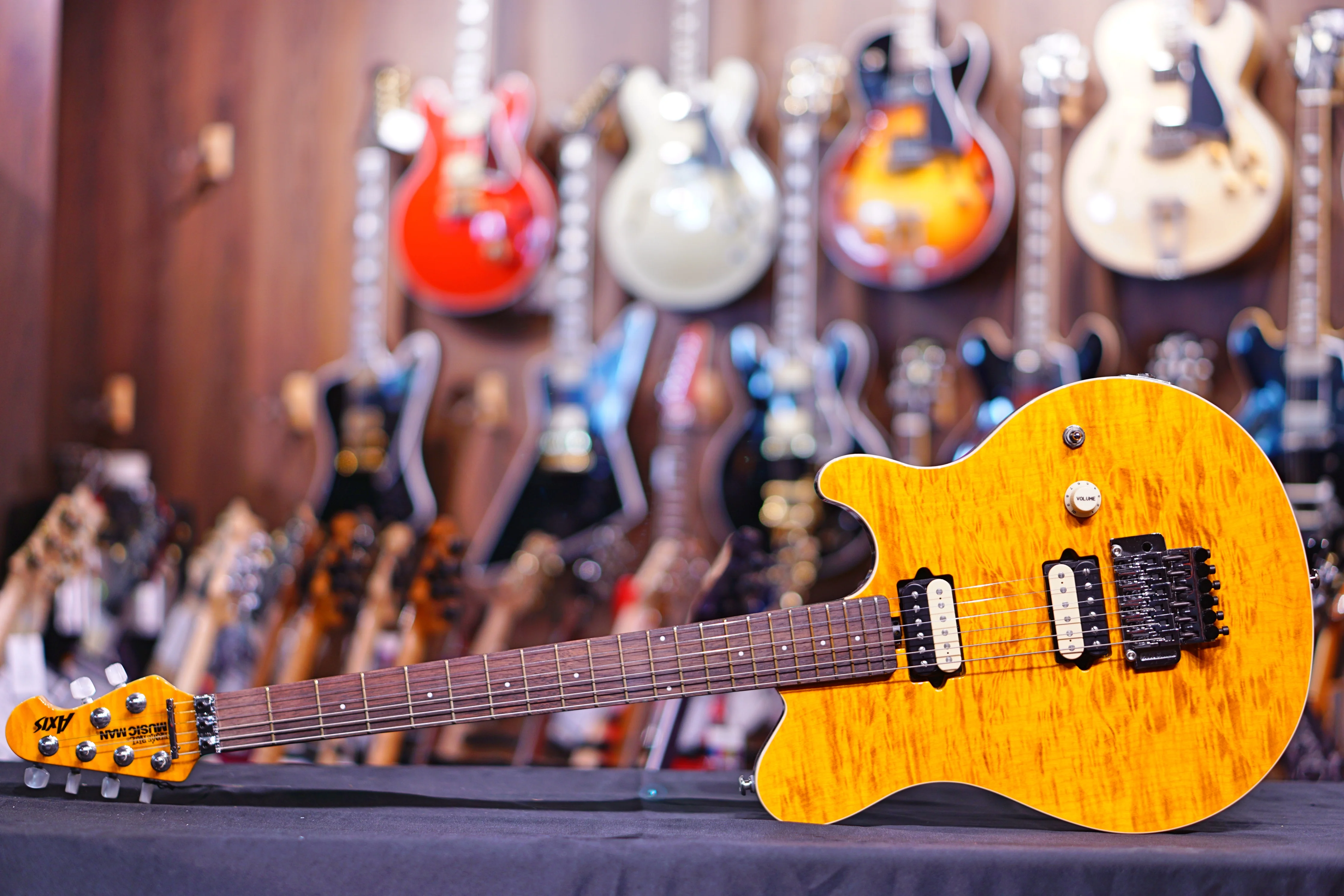 Ernie Ball Music Man Axis Trans Gold Quilt Match Headstock G85940 - Image 5