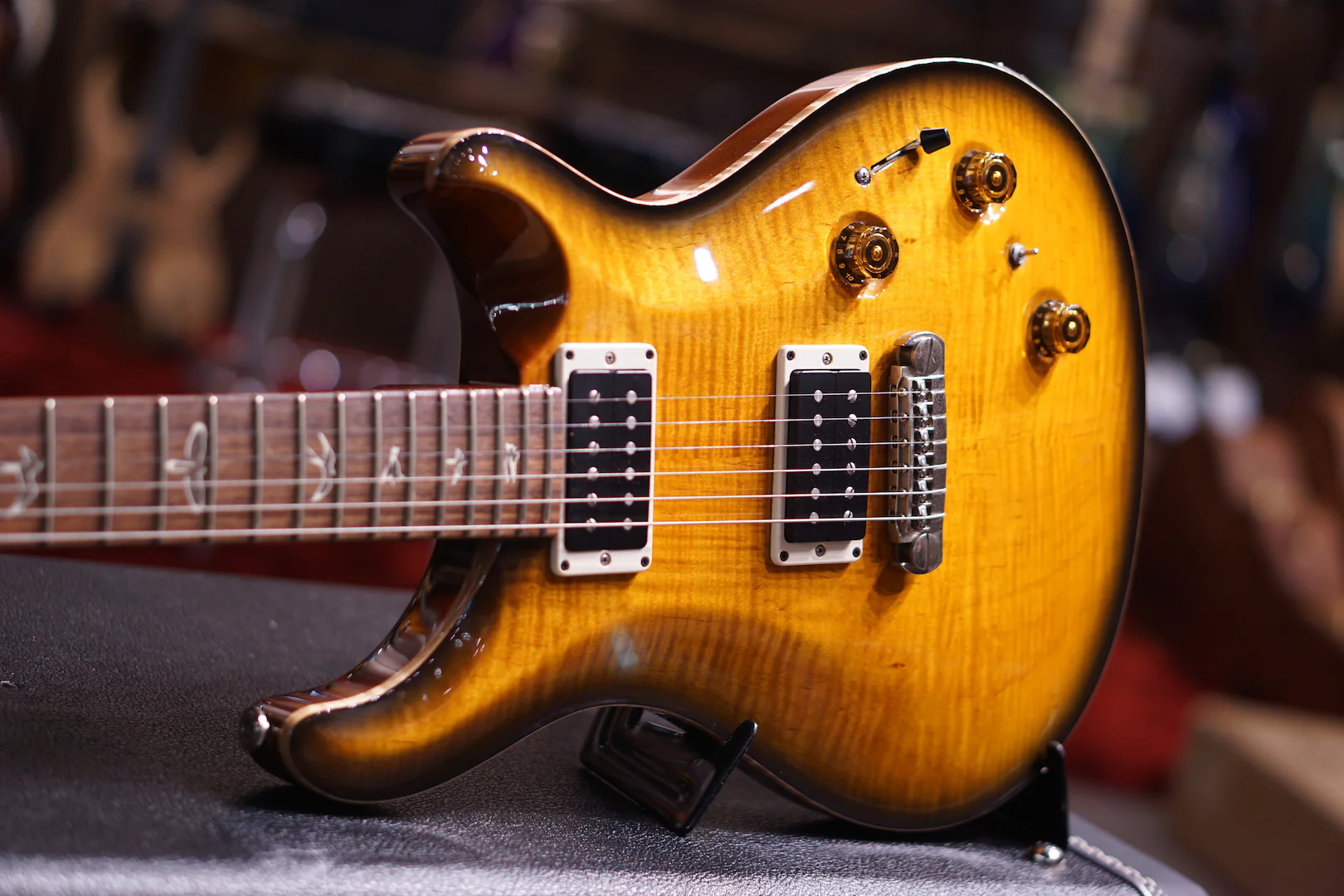 PRS P22, NON-10, PIEZO STTP,AMBER BLACK sn 192613 ( DEMO UNIT  ) - Image 5