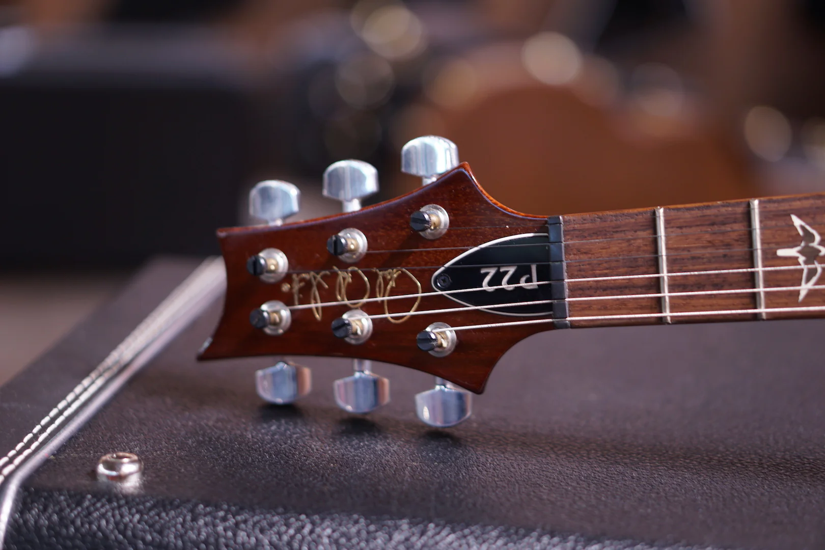 PRS P22, NON-10, PIEZO STTP,AMBER BLACK sn 192613 ( DEMO UNIT  ) - Image 6