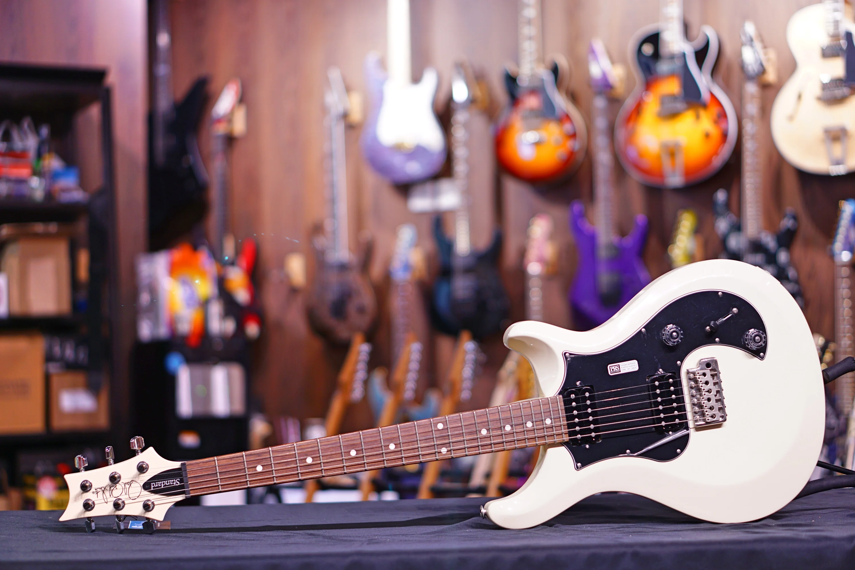 PRS S2 Standard 22 Vintage White 2021821 - Image 5