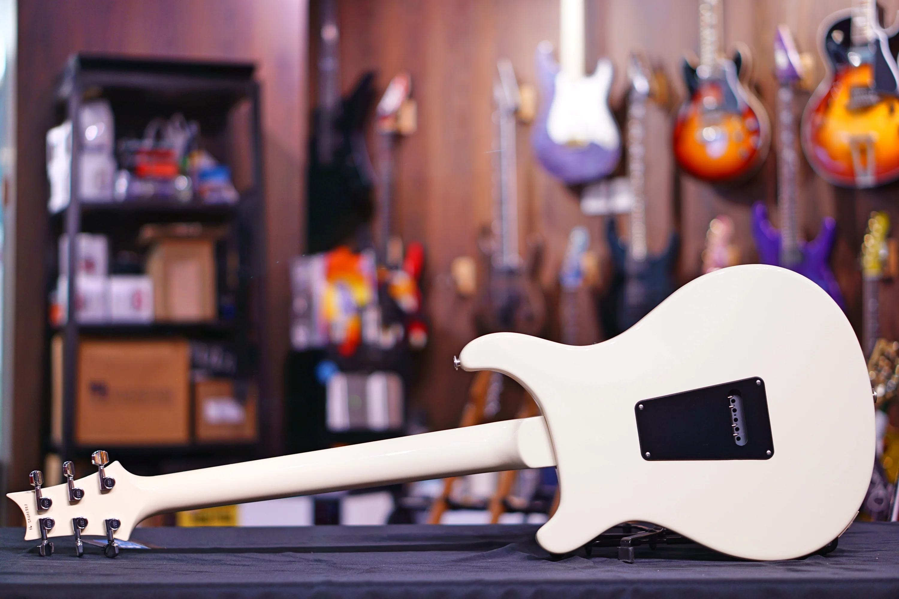 PRS S2 Standard 22 Vintage White 2021821 - Image 6