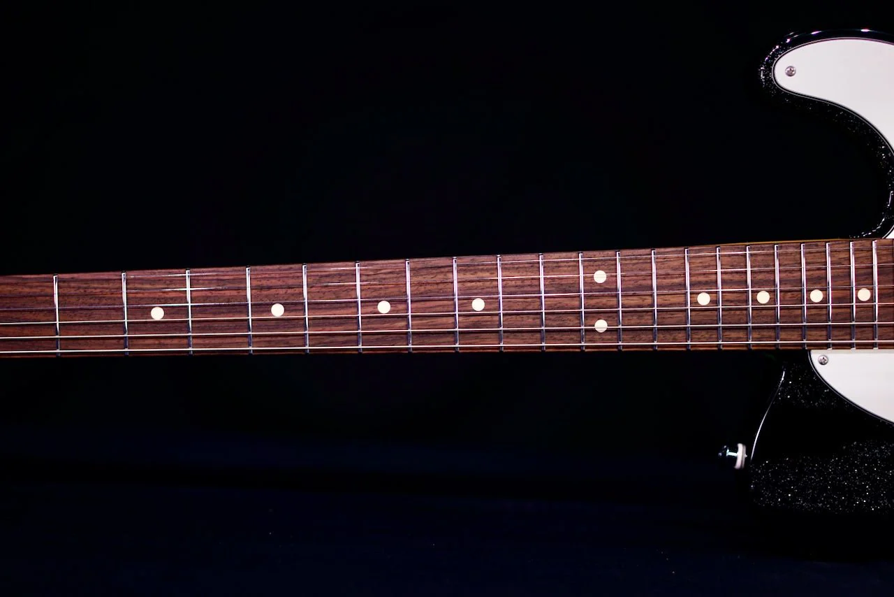 Suhr Classic T Custom Silver Sparkle Drip 83008 - Image 4