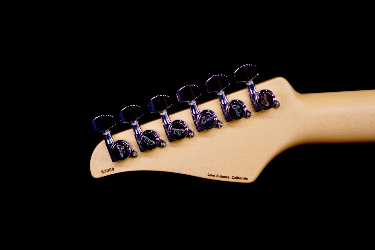 Suhr Classic T Custom Silver Sparkle Drip 83008 - Image 6