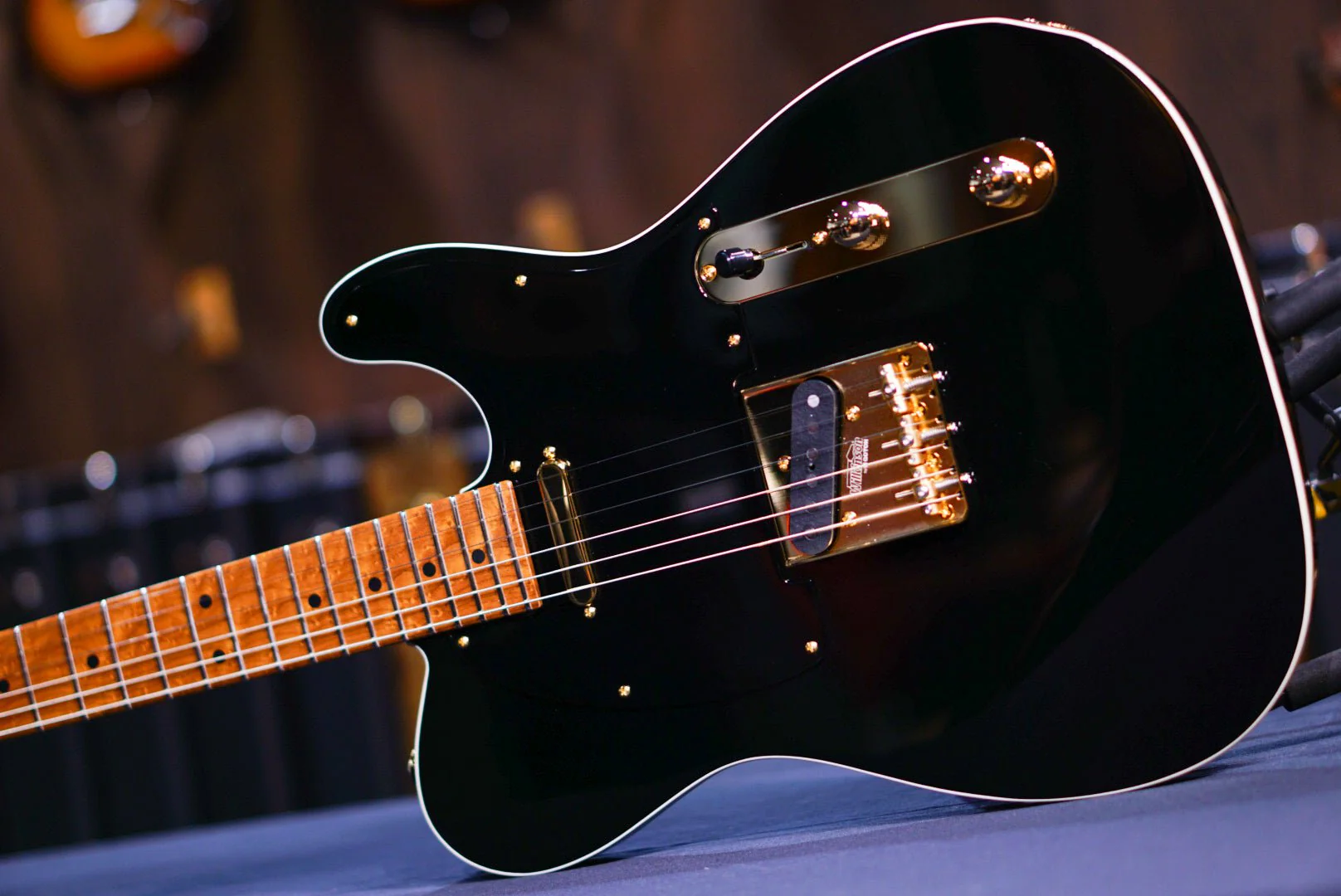 Suhr Mateus Asato Signature Classic T 79361 - Image 4