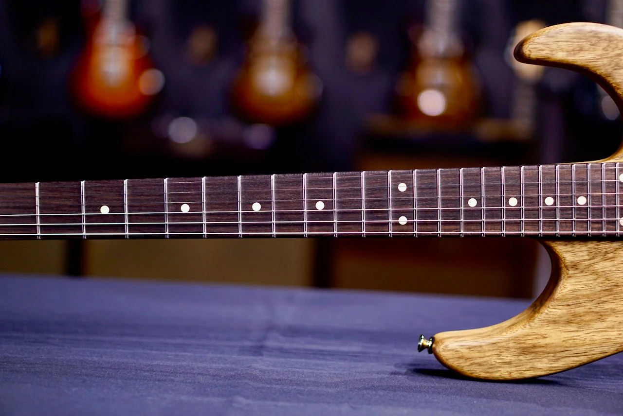 Tom Anderson Angel Player * 07-02-25M * Black Limba Satin Natural - Image 4