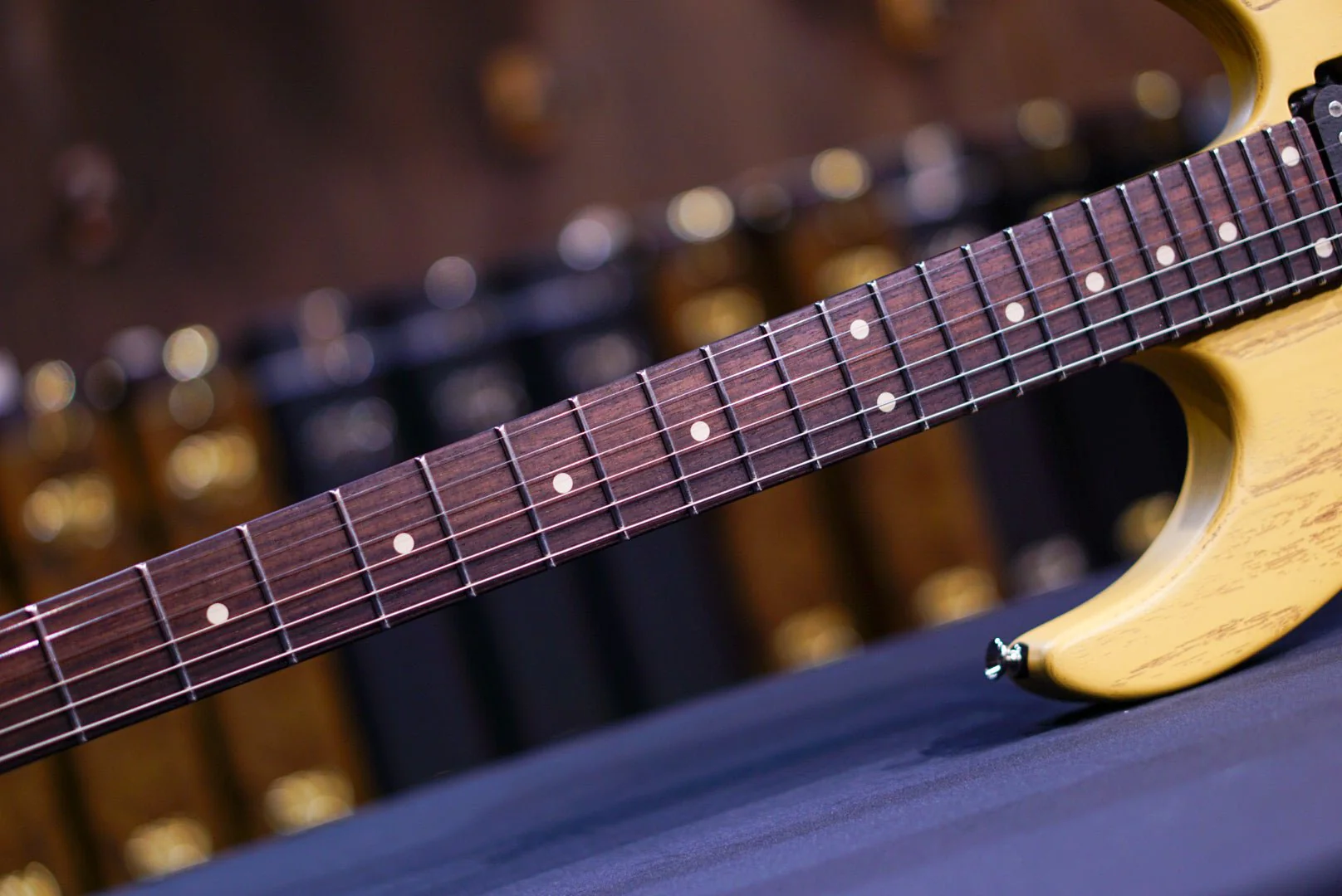 Tom Anderson Angel Player Satin Organic Grain Butterscotch with Brown * 08-10-24N * - Image 6