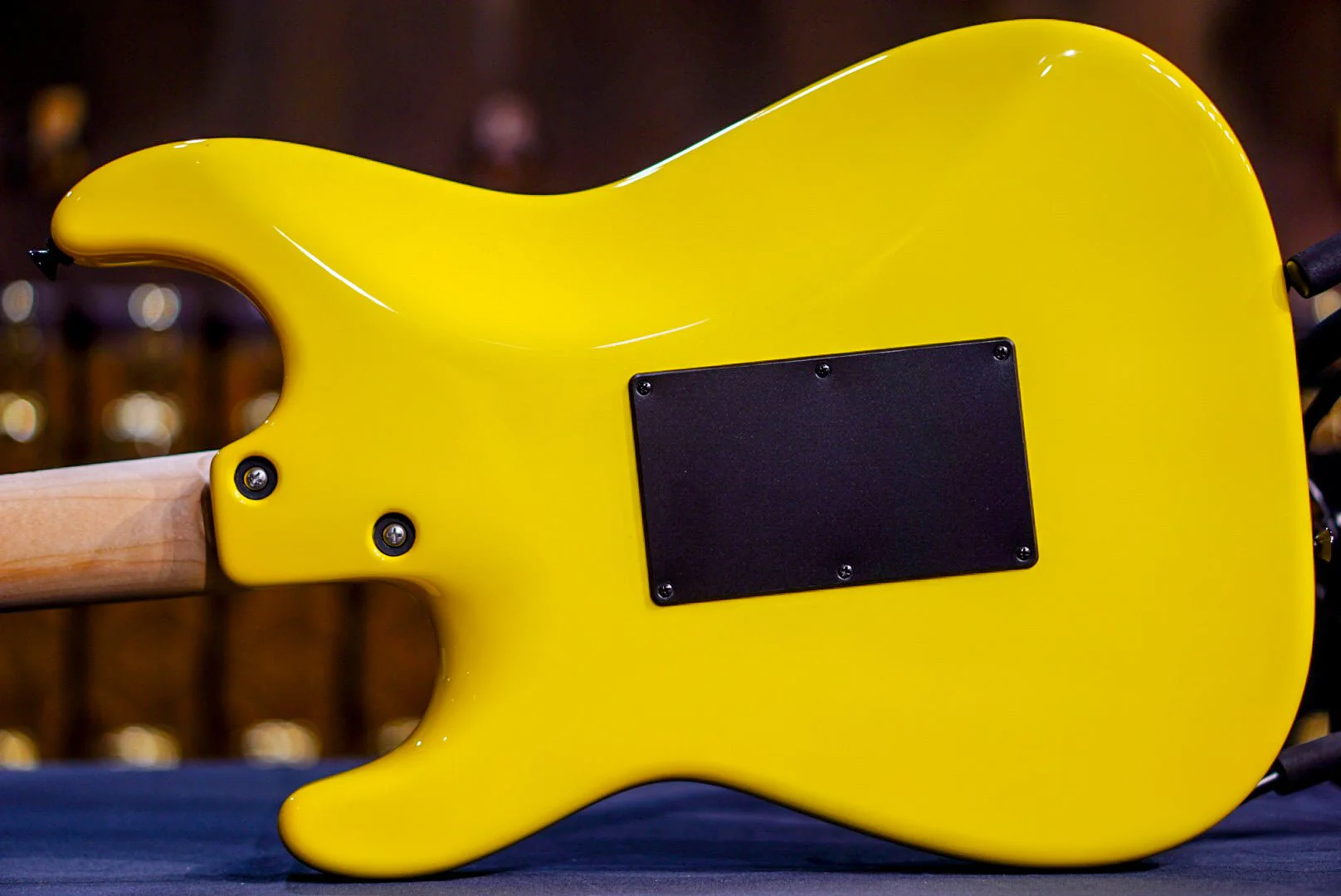 Tom Anderson Icon Classic Corvette Yellow * 09-21-24N * - Image 11